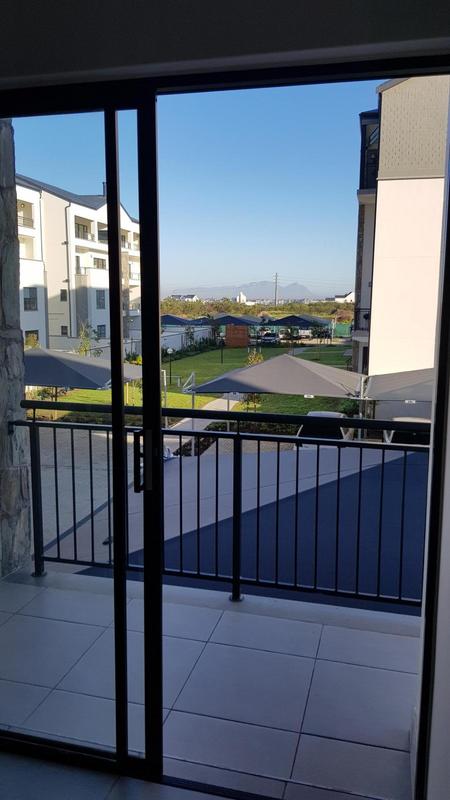 To Let 1 Bedroom Property for Rent in The Huntsman Western Cape